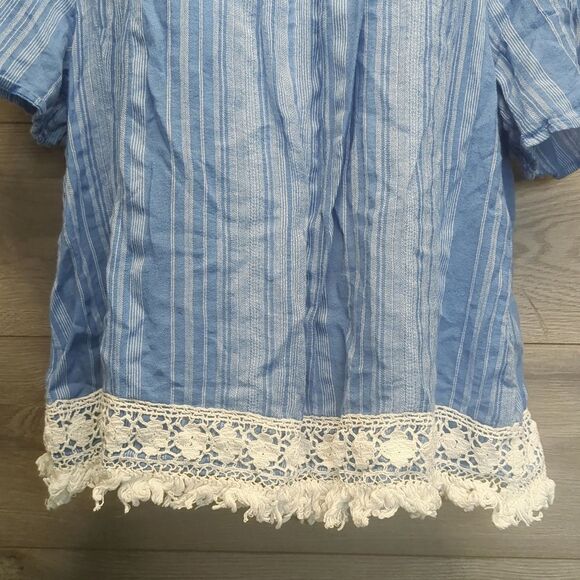 Abercrombie and Fitch Striped Boho Embroidered Blouse Women's Size Small - Picture 3 of 8